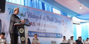 Pintu Hidayah Terbuka untuk Siapa Saja: UAS Gelorakan Semangat 1.900 Warga Binaan Lapas Pekanbaru Lewat Tabligh Akbar