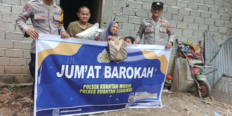 Jum’at Berkah, Polres Kuansing dan Polsek Jajaran Salurkan Sembako kepada Masyarakat
