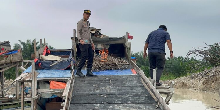 Polres Kuansing Tindak Lanjuti Pengaduan Masyarakat Melalui Layanan Kepolisian 110 Terkait Aktivitas PETI