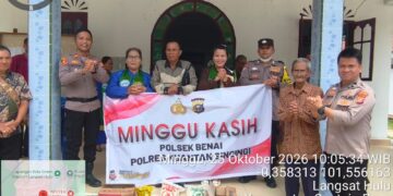 Polsek Benai Gelar Minggu Kasih di Gereja GPIB Marturia, Salurkan Bantuan Sembako kepada Jemaat