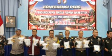 Polda Riau Gagalkan Peredaran 34,9 Kg Sabu, Lima Tersangka Ditangkap