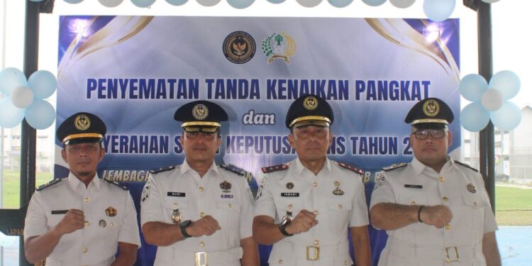 Lapas Narkotika Rumbai Gelar Penyematan Tanda Kenaikan Pangkat dan Penyerahan SK PNS Tahun 2026