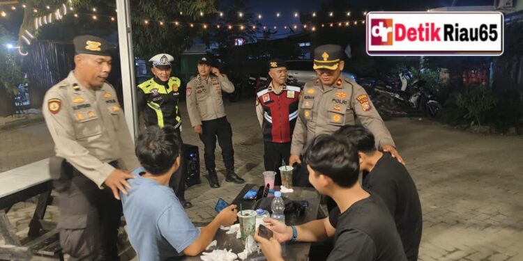 Patut Diapresiasi! Kapolsek Kampar Kiri Pimpin Patroli KRYD Malam Hari, Cegah Curas, Curat dan Curanmor